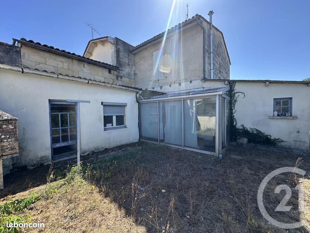 Maison 2 pièces 85 m² · à Saint-Médard-de-Guizières · 85 m² · 99 000 €