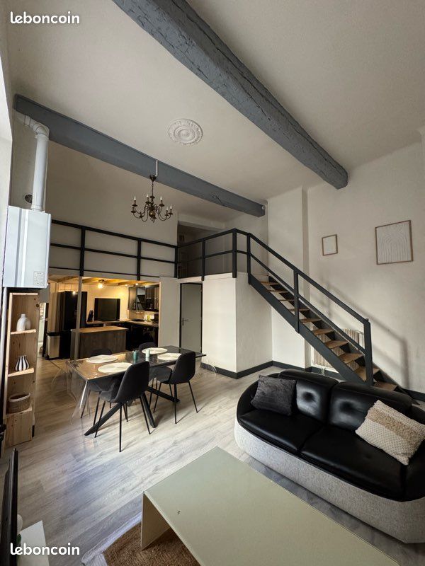 Appartement 3 pièces 85 m² · à Nîmes · 85 m² · 930 €
