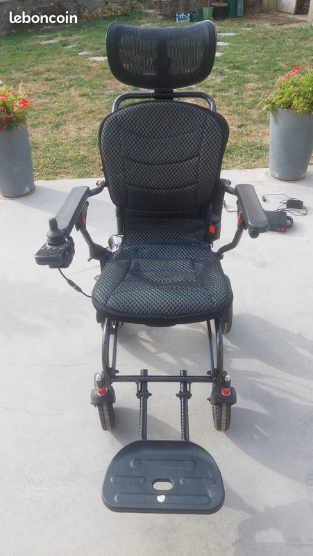 Fauteuil roulant electrique pliable (image 1)