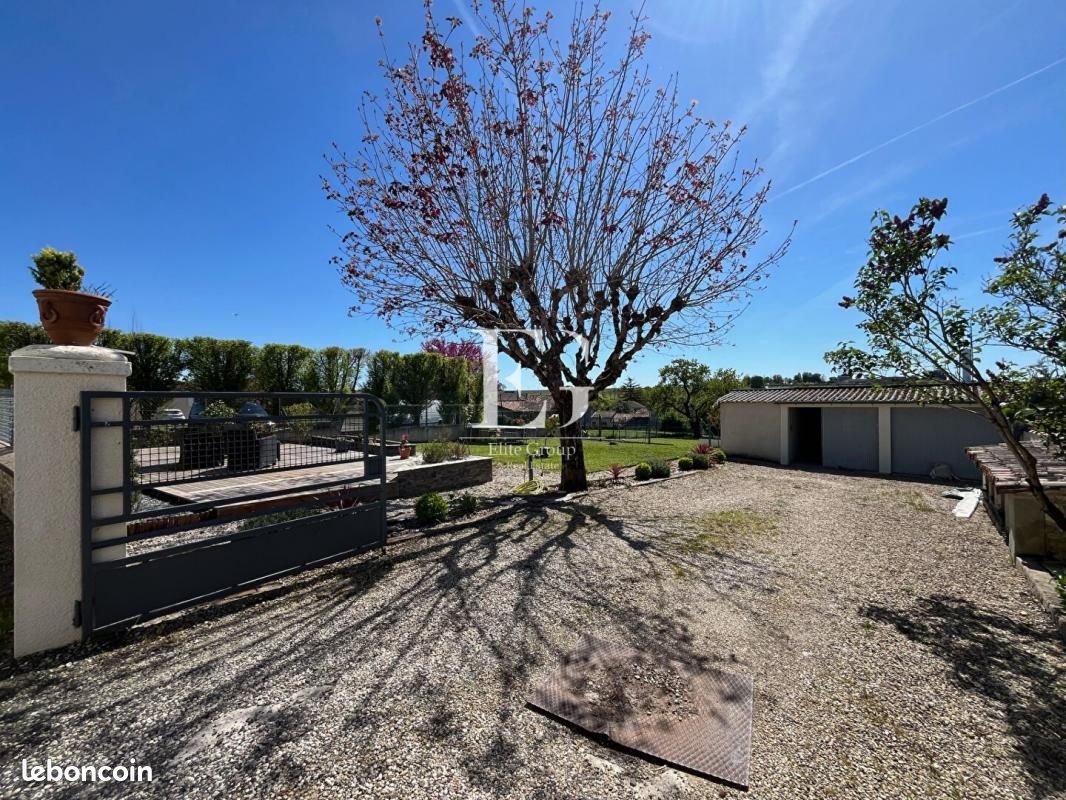 Maison de village 6 pièces 128 m² - Juillac-le-Coq 16130 (image principale 14)