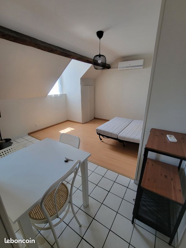 Appartement 1 pièce 25 m² · à Tours · 25 m² · 350 €