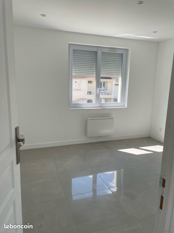 Appartement 2 pièces 43 m² · à Corbeil-Essonnes · 43 m² · 850 €/mois
