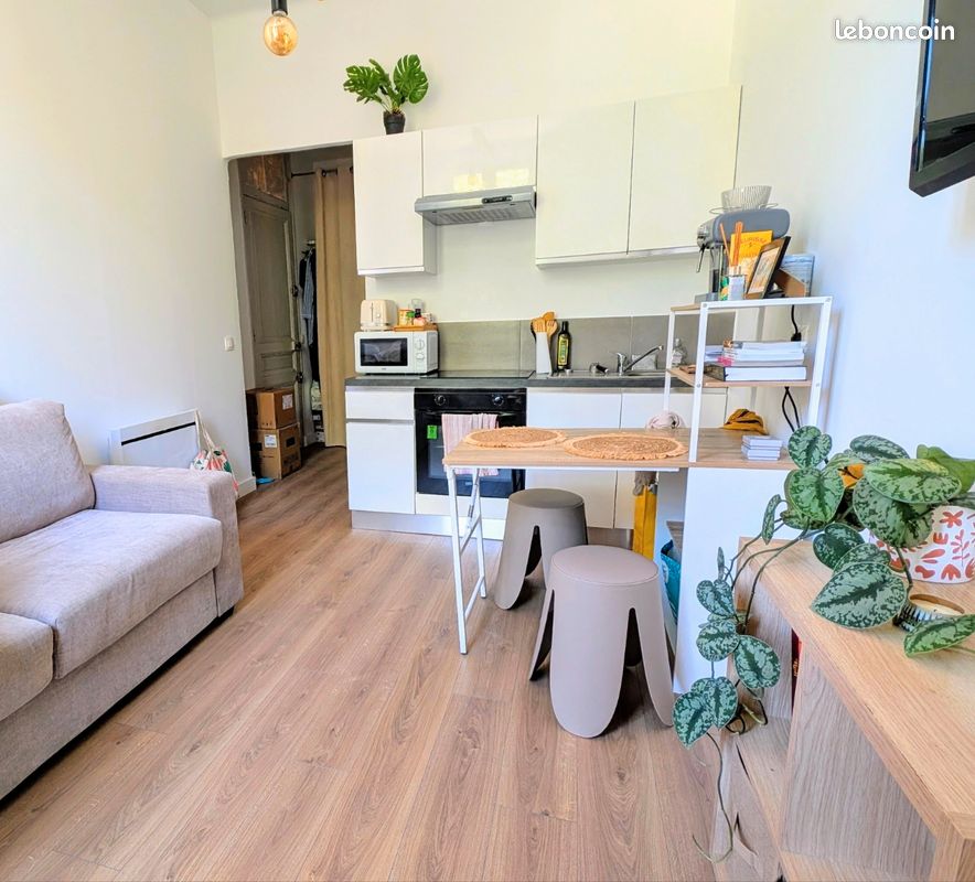 Appartement 1 pièce 19 m² · à Cannes · 19 m² · 705 €