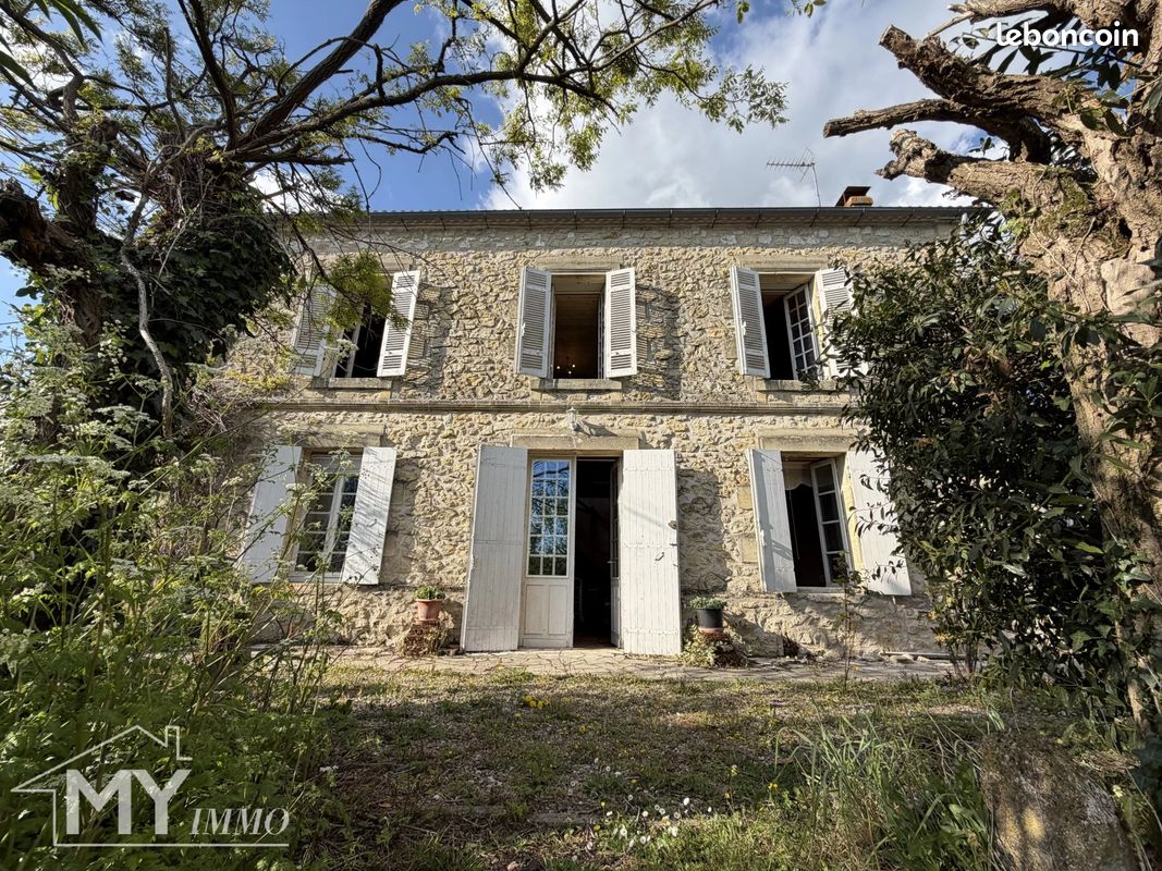 Maison 6 pièces 150 m² · à Montcaret · 150 m² · 142 000 €