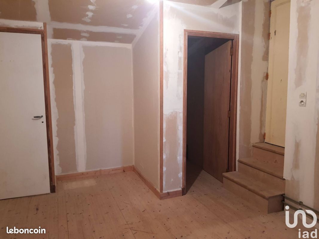 Maison 6 pièces 144 m² - Saint-Jean-d'Angély 17400 (image principale 7)