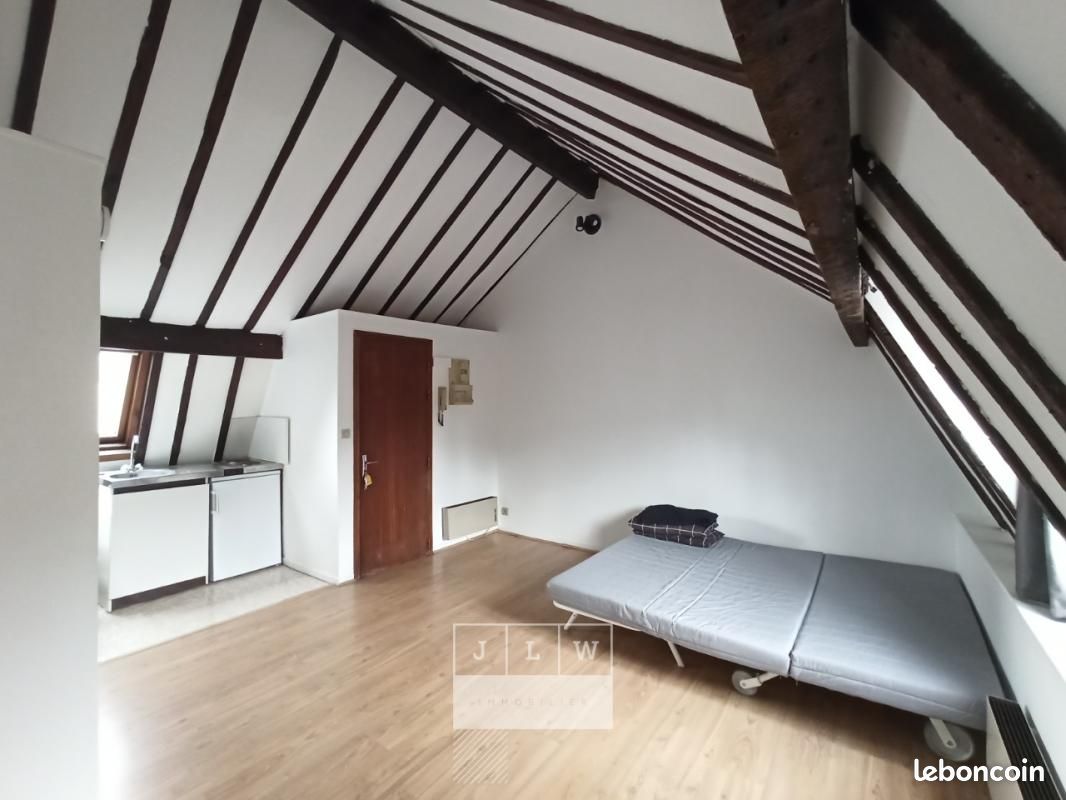Appartement 1 pièce 17 m² · à Lille · 17 m² · 443 €