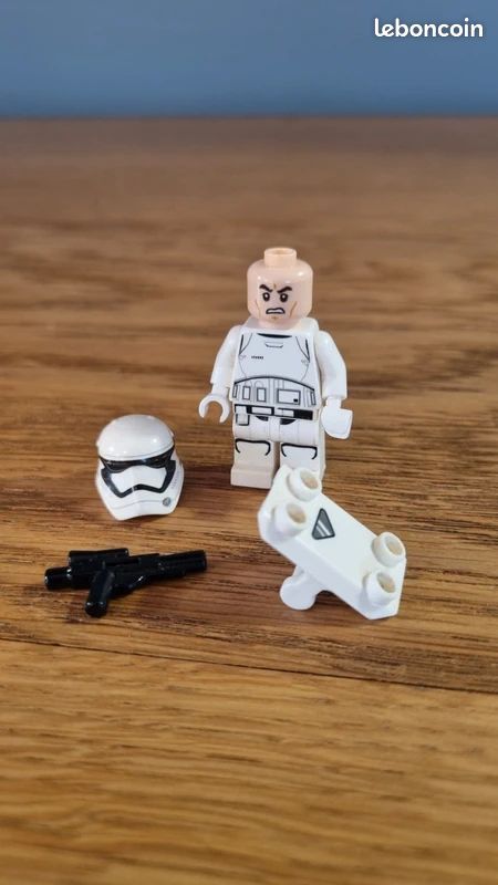 Stormtrooper premier ordre Lego Star Wars SW0905 DIsney (image 1)