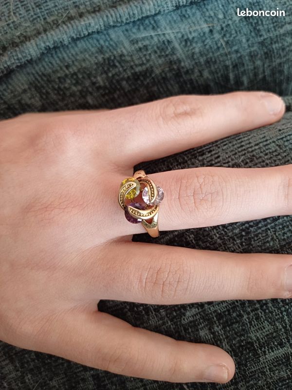 Bague fantaisie (image 1)