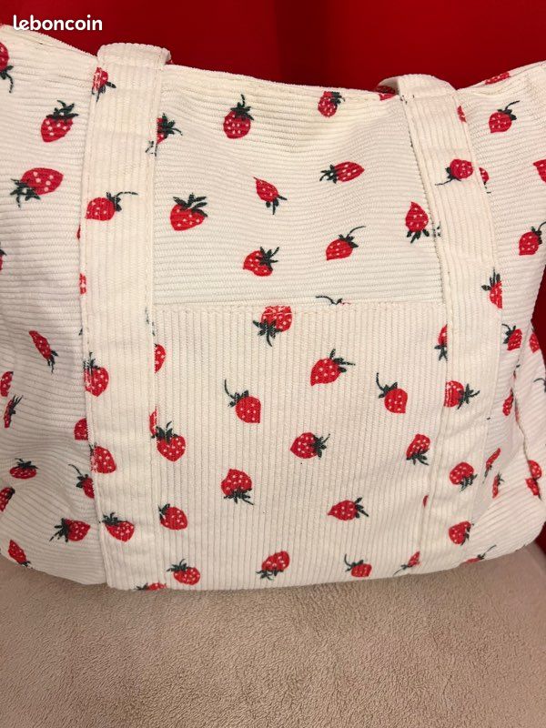 🍓Sac fourre tout en velours côtelé blanc et motifs de fraises neuf korean fashion (image 11)