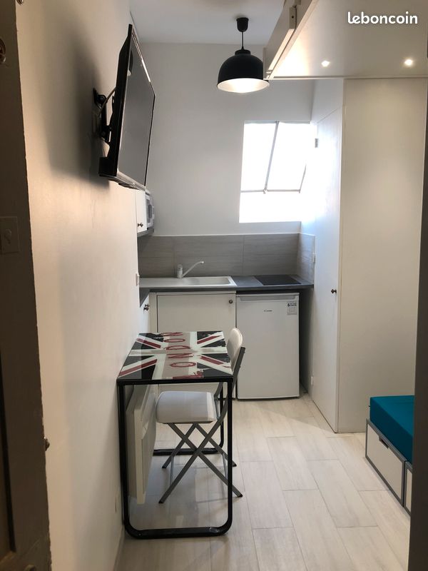 Appartement 1 pièce 10 m² · à Neuilly-sur-Seine · 10 m² · 650 €