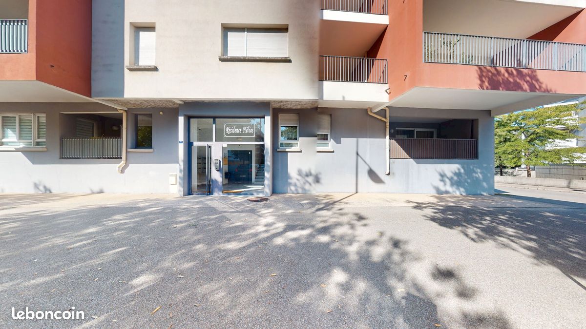 Appartement 2 pièces 48 m² · à Échirolles · 48 m² · 135 000 €