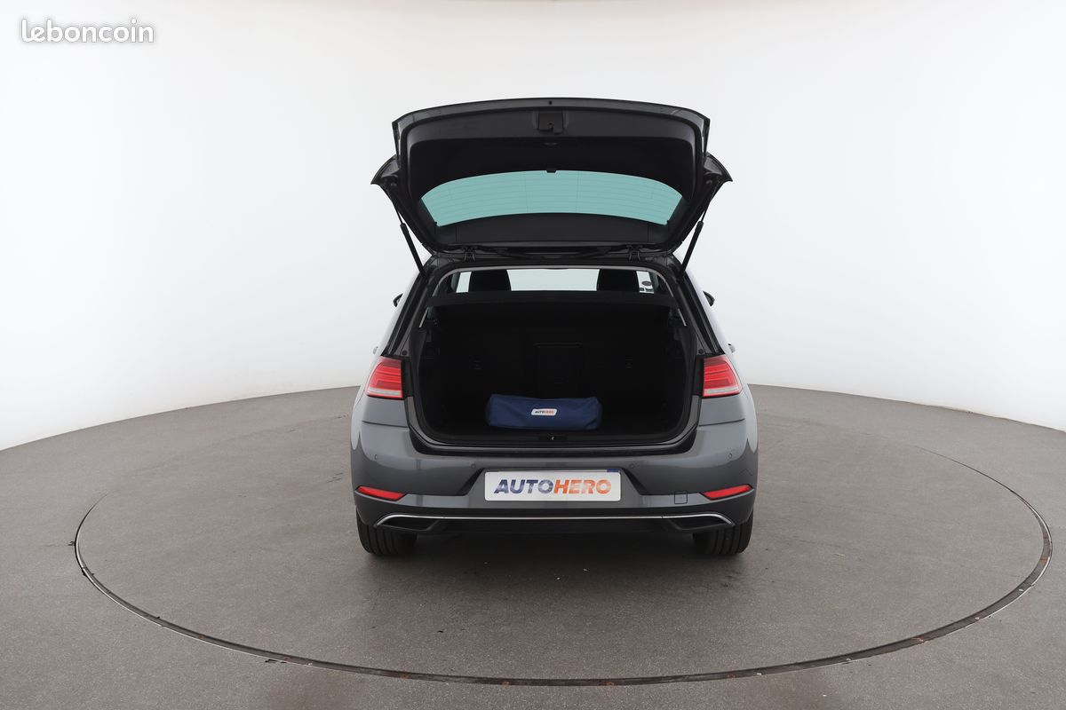 Volkswagen Golf VII 1.0 TSI BlueMotion Tech Confortline Business DSG7 5P 115 ch (image 10)