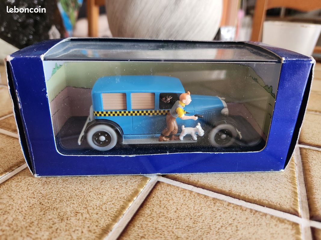 Voiture. Le taxi de Tintin en Amérique. Atlas. Hergé. Moulinsart (image 1)