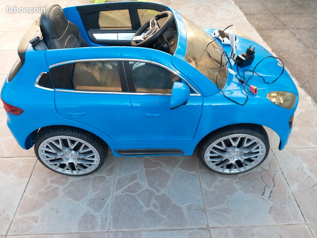 Voiture électrique pour enfant (image 1)