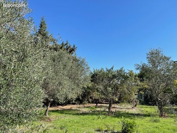 Terrain 640 m² Lancon Provence