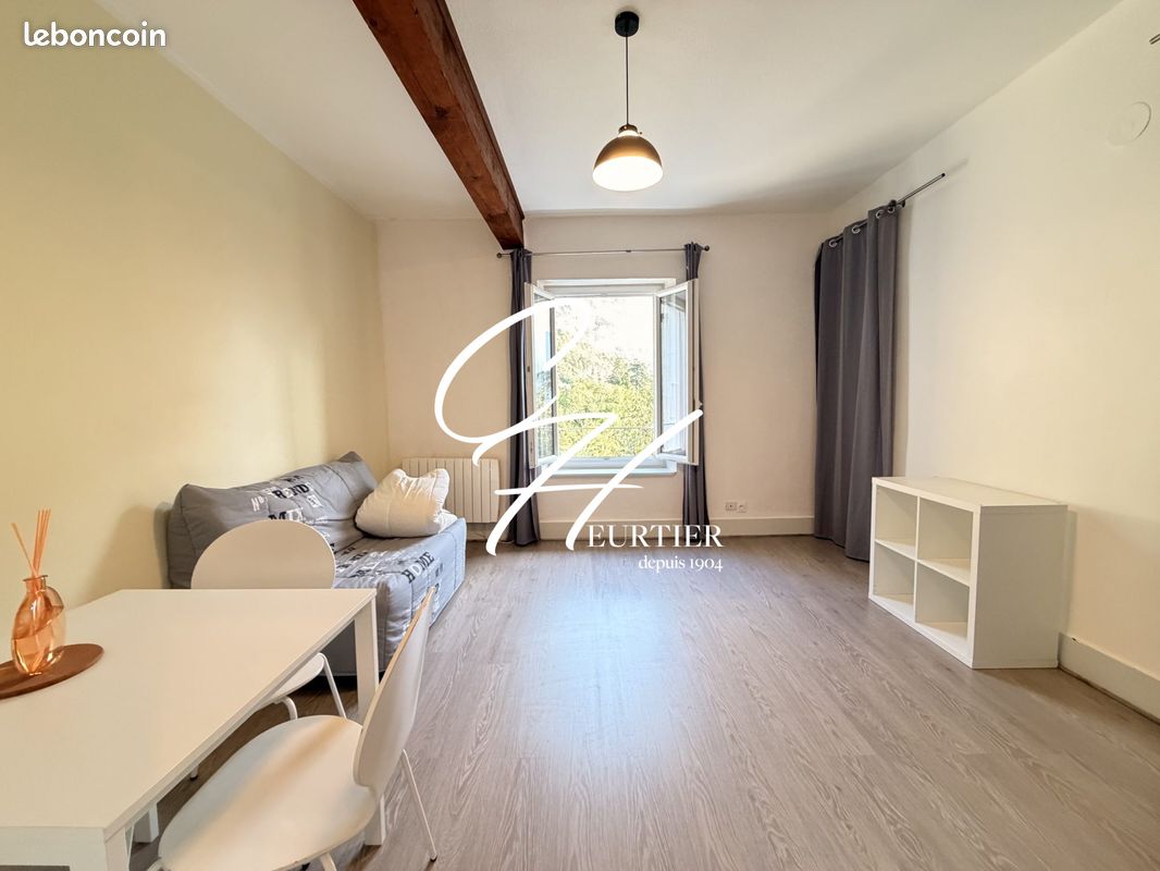 Appartement 1 pièce 24 m² · à Saint-Égrève · 24 m² · 500 €/mois