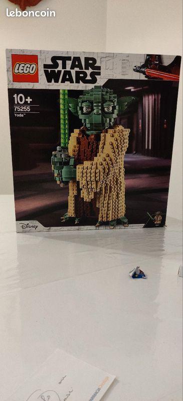 Lego star wars Yoda 75255 NEUF Jeux Jouets