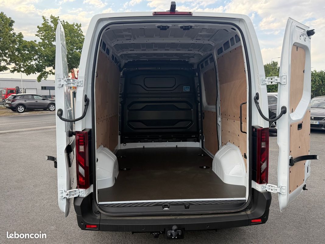 RENAULT Master L2H2 Fourgon 2.0 BlueDCI 130 M6 Extra + Options (image 26)