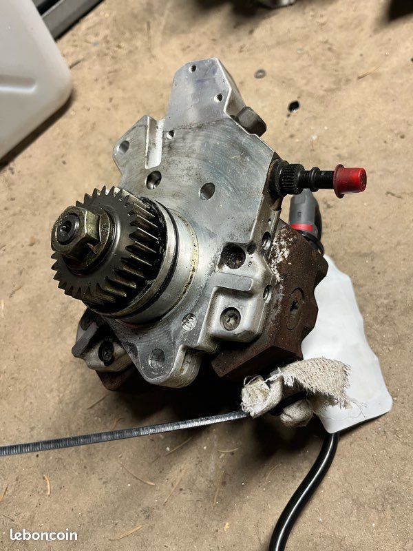 Pompe injection 2l DCI (image 2)