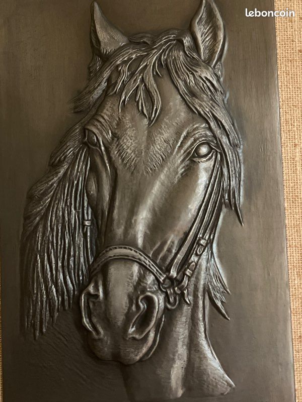 Prince à cheval au château | Vecteur Premium