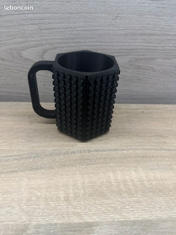 Porte cannette lego en plastique noir (image 1)