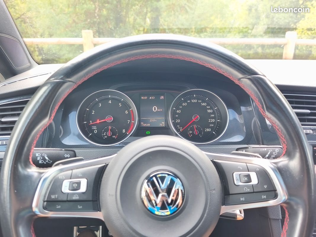 VOLKSWAGEN GOLF VII GTI PERFORMANCE 230cv 2.0 TSI (image 8)