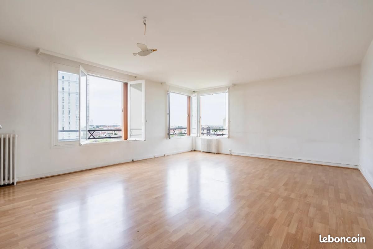 Appartement 5 pièces 93 m² · à Aubervilliers · 93 m² · 218 500 €