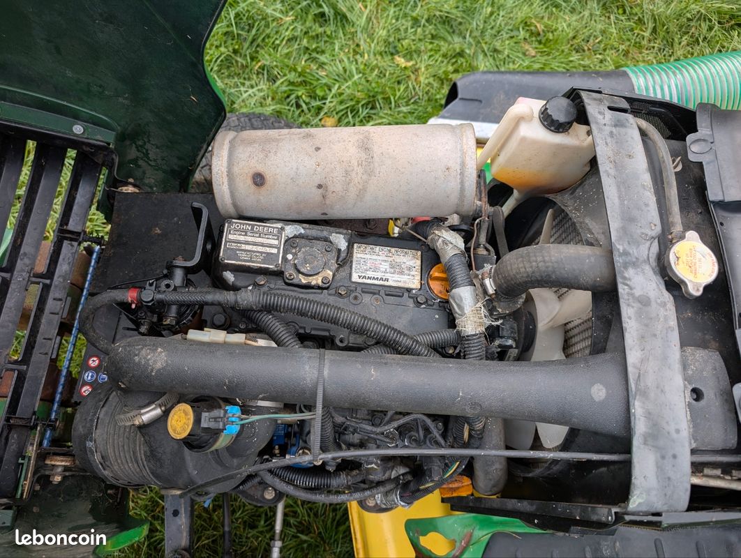 Tracteur tondeuse john Deere x740 (image 8)