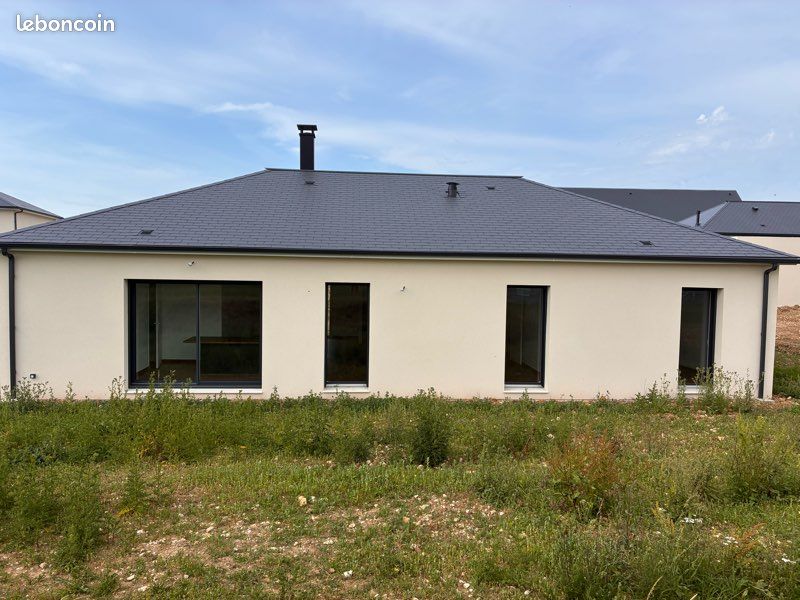 Maison 5 pièces 102 m² · à Escoville · 102 m² · 330 000 €