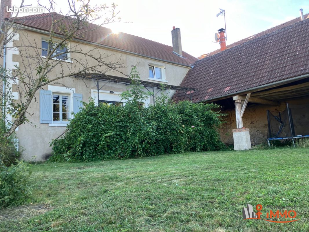 Maison 5 pièces 133 m² · à Dampierre-sous-Bouhy · 133 m² · 115 000 €