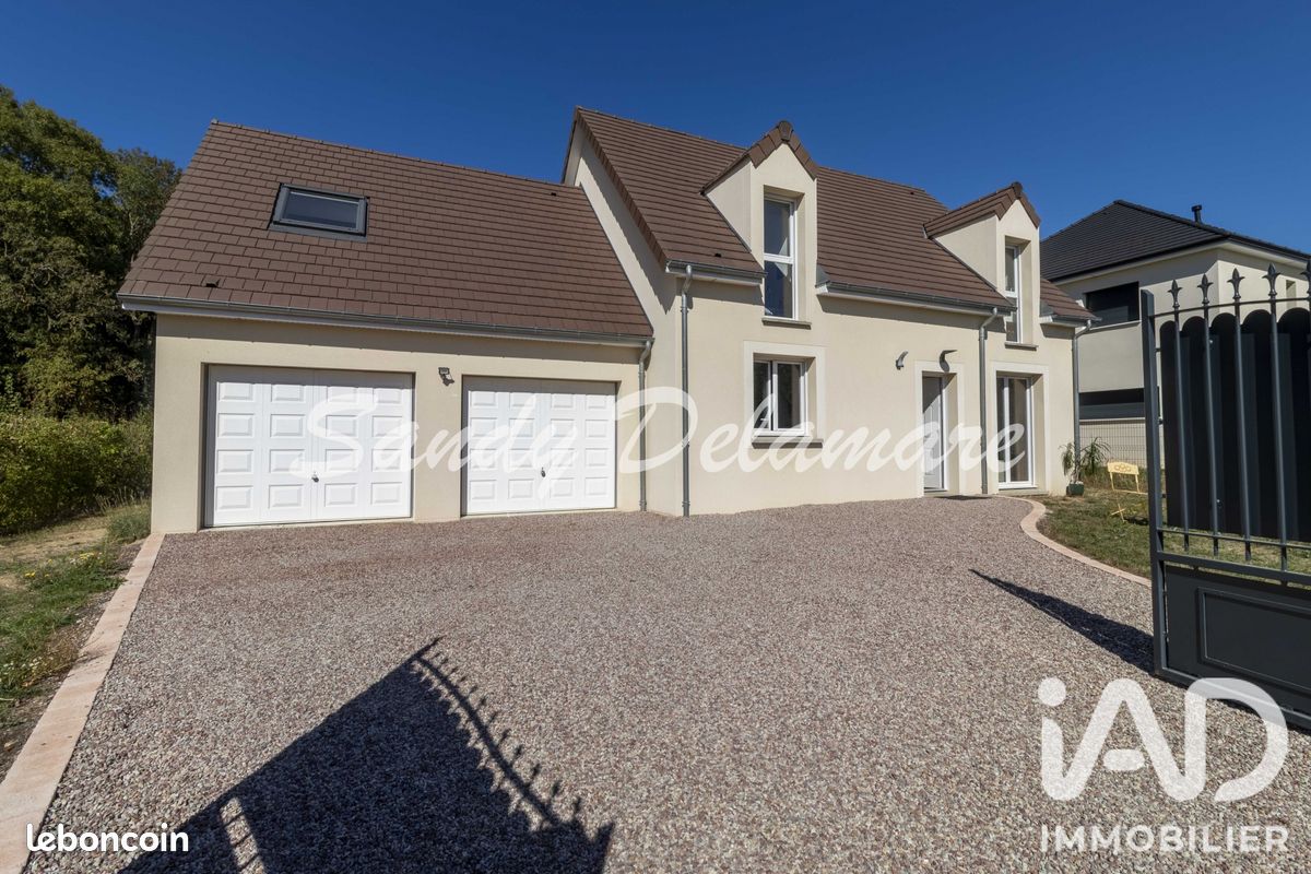 Maison 6 pièces 150 m² · à Houlbec-Cocherel · 150 m² · 385 000 €