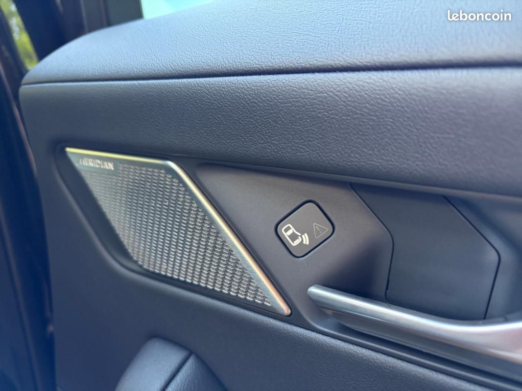 Jaguar I-PACE SE EV400 ch /Carplay/Toit panoramique/Cuir étendu/Caméra 360/Son meridian (image 29)