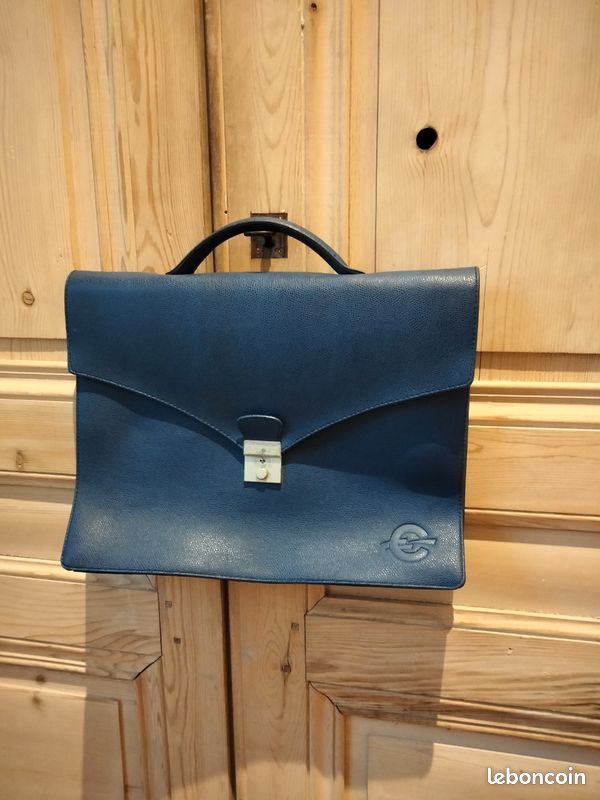 Cartable en simili cuir bleu (image 1)