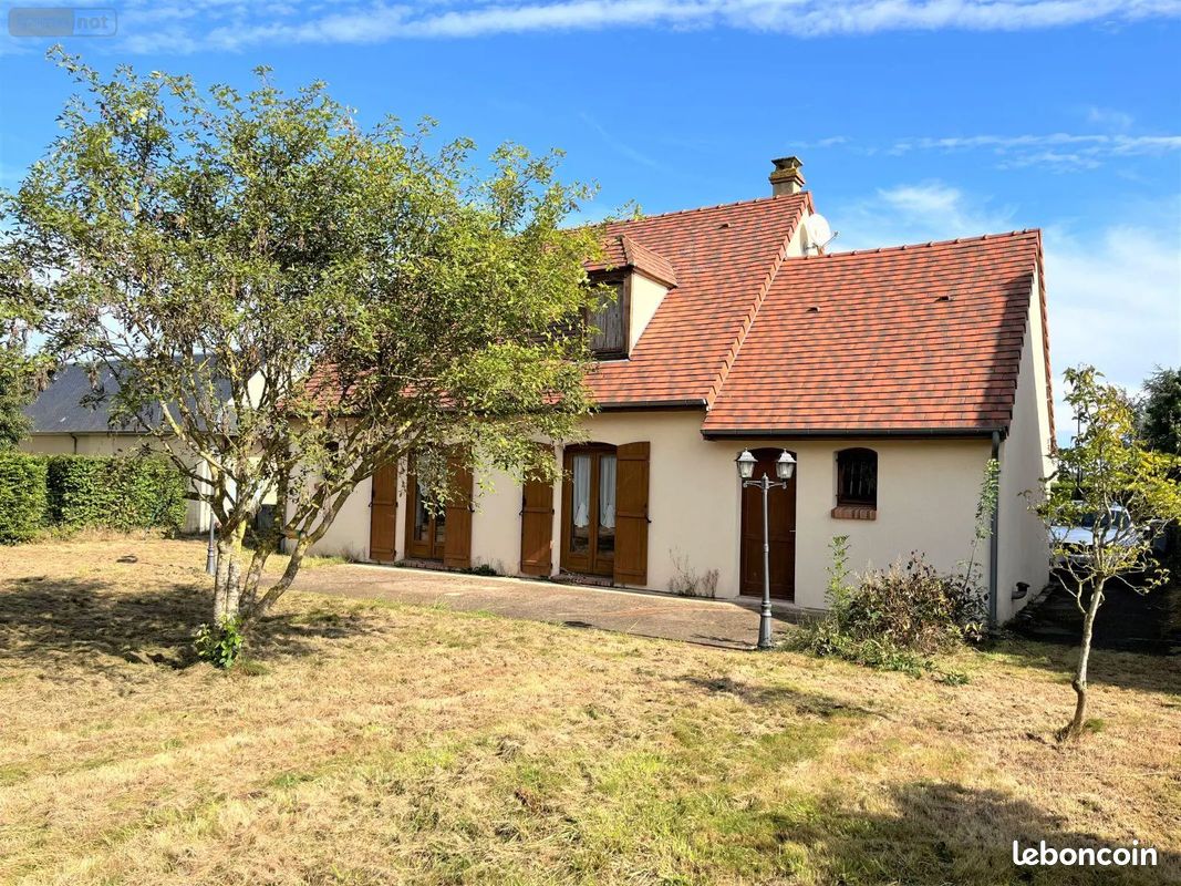 Maison 5 pièces 102 m² · à Sacquenville · 102 m² · 950 €/mois