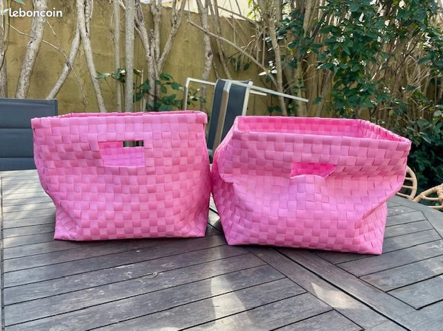 2 bacs de rangement Vertbaudet. Roses. TypĂ©s enfant đ§đŸ (image 9)