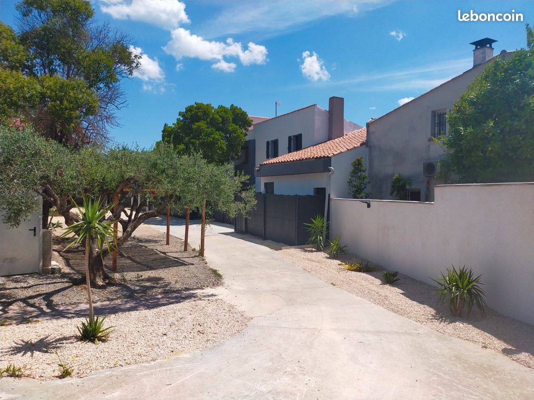 Maison 10 pièces 250 m² · à Nîmes · 250 m² · 780 000 €