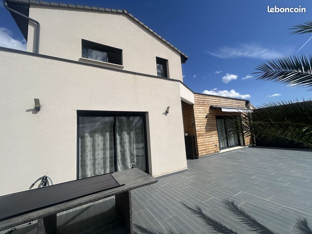 Maison 6 pièces 166 m² · à Saint-Paul-lès-Romans · 166 m² · 380 000 €