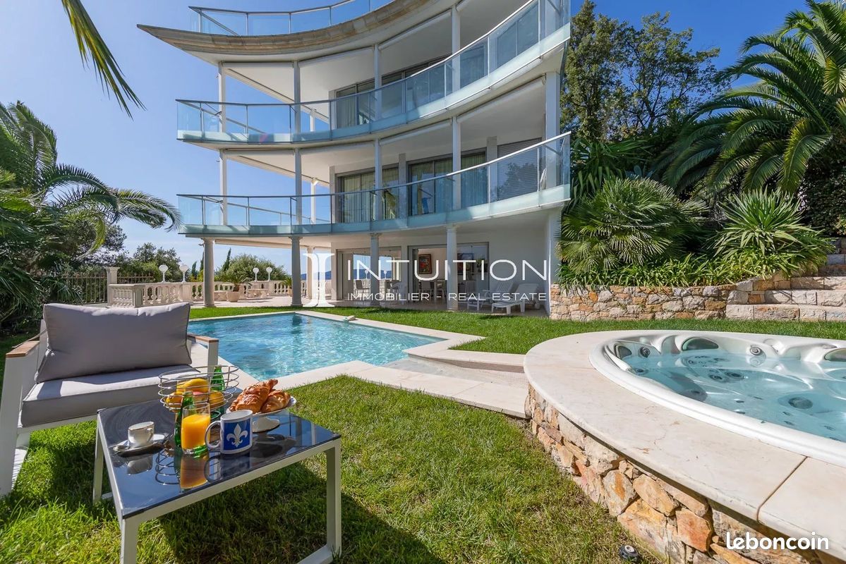 Maison 6 pièces 320 m² · à Cannes · 320 m² · 5 800 000 €