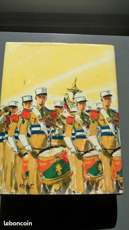 LA LÉGION D'HONNEUR - ÉDITION LAVAUZELLE - 1976 - Illustré, Reliure