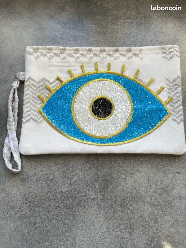 Sac pochette artisanale (image 1)