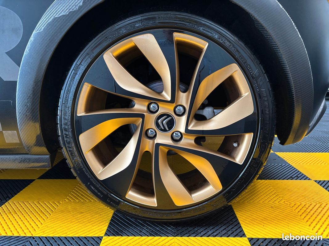 Citroën DS3 1.6 THP 203 RACING GOLD MAT (image 24)