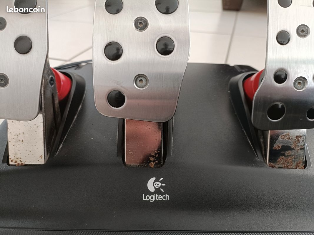 Logitech G27 (image 2)