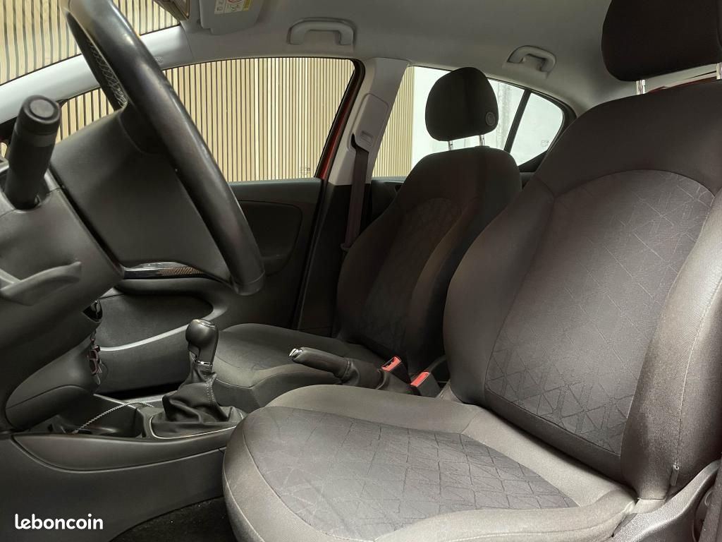 OPEL CORSA E 1.4i 90 CH Design 120 ans - Flexfuel homologué (image 10)