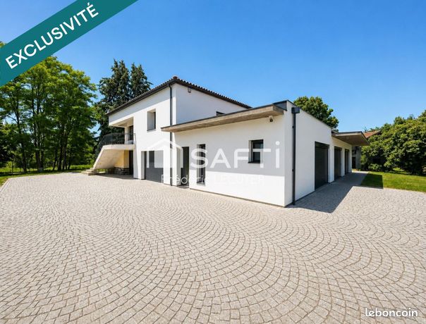 Propriété 10 pièces 346 m²
