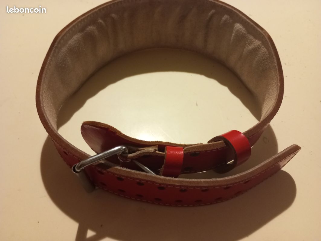 Ceinture de force en cuir ou accessoire de mode (image 1)