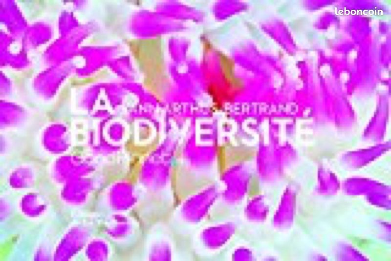 Livre :La biodiversité Yann Arthus -Bertrand (image 1)