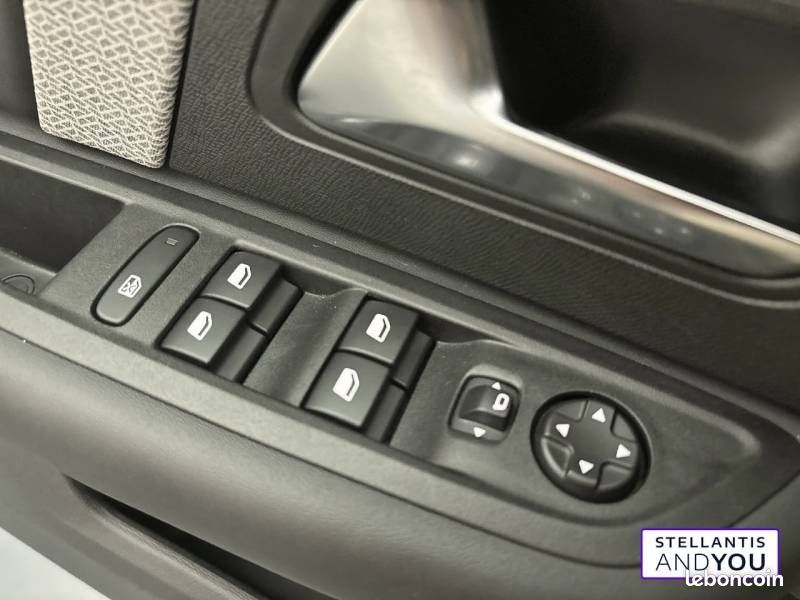 Citroën C4 PureTech 130 S&S BVM6 Feel (image 17)