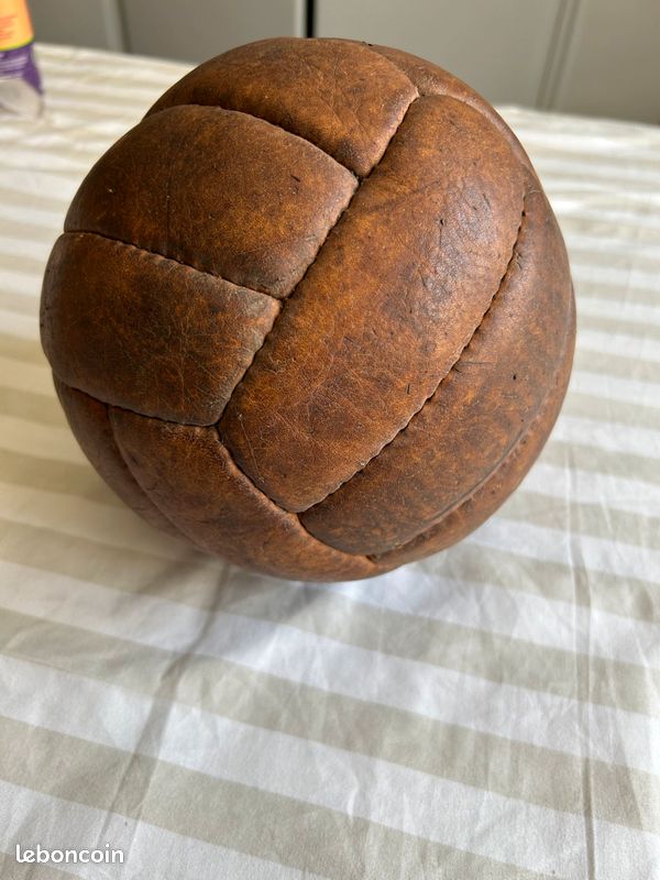Ancien Ballon En Cuir Aigle Vintage Années 60 – Neuf Jamais Utilisé, Fabrication Française