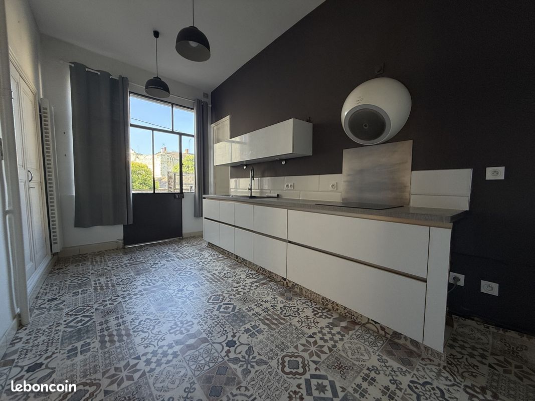 Maison a louer saumur - 10 pièce(s) - 500 m2 - Surfyn