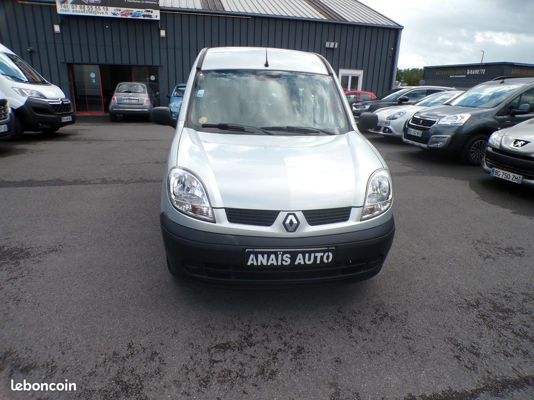 RENAULT KANGOO 1.2 16V Expression (image 12)